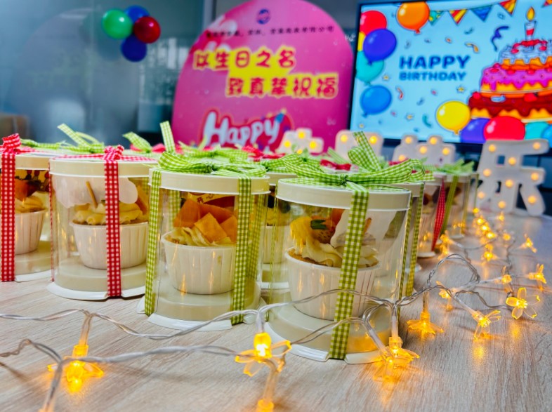 四月生日会丨春风送暖，欢乐庆生(图2)